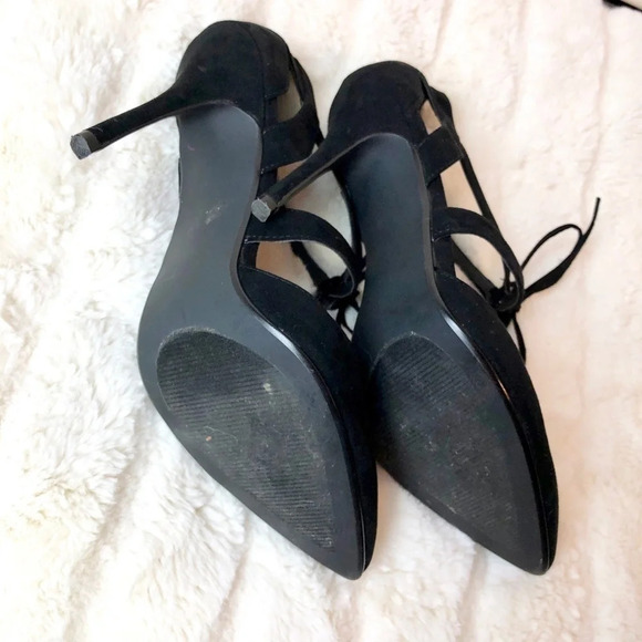 Steve Madden | Black Velvet Pointed Tie Heels 8.5 - Picture 6 of 6